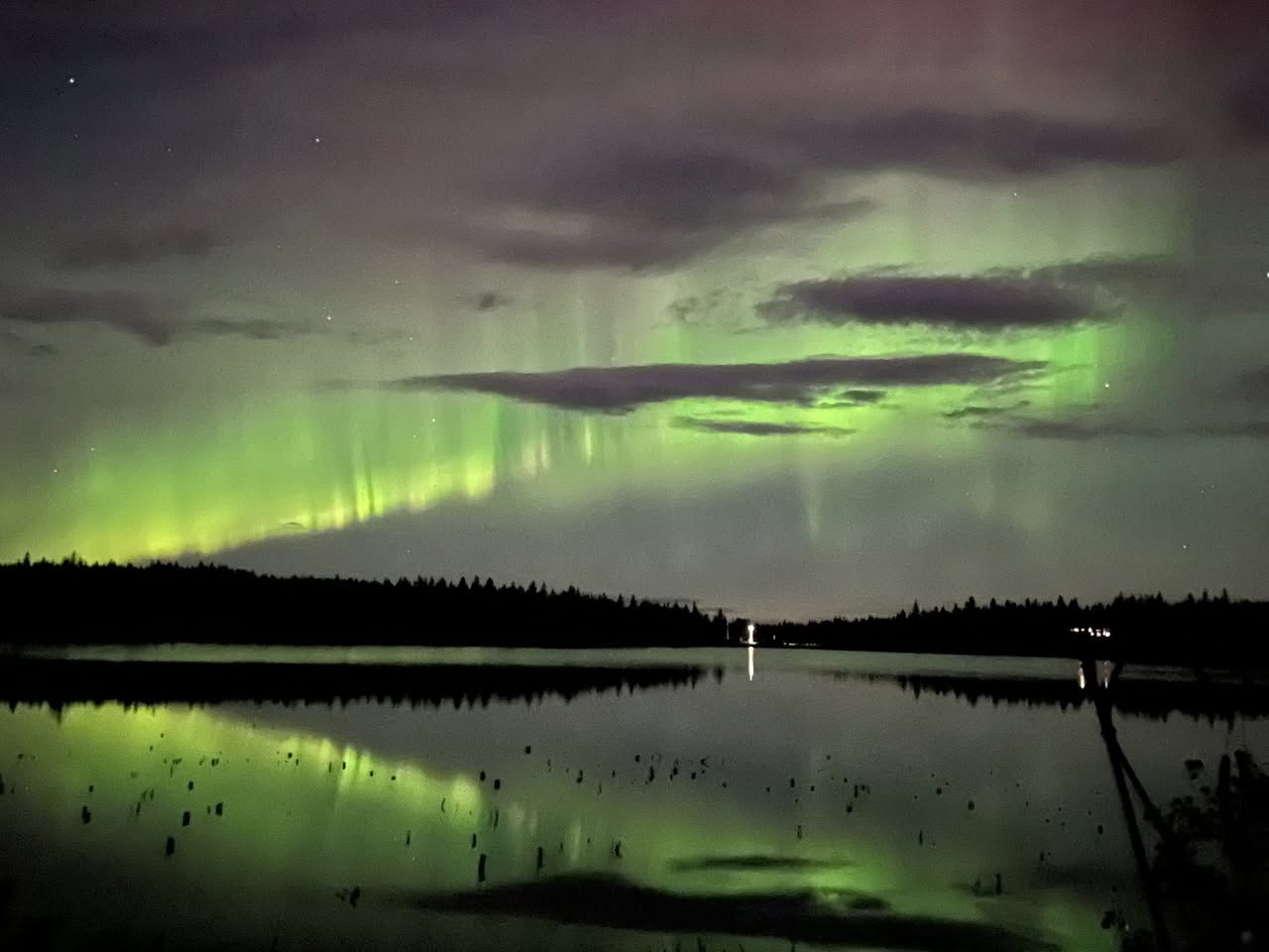 Green aurora curtain